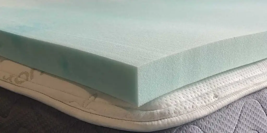 3-LB gel memory foam closeup