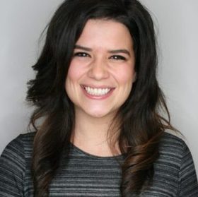 Bethany Ricciardi professional headshot portrait photo