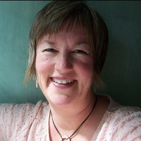 Catherine Hilker feng shui expert headshot