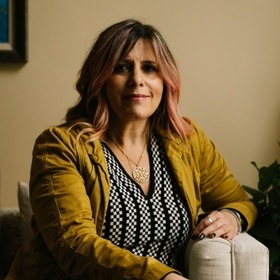 Diana Urman professional headshot portrait photo