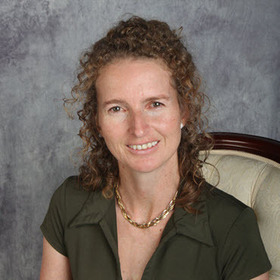 Jacqui Olliver professional headshot portrait photo
