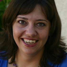 Lisa Janusz Feng Shui expert headshot