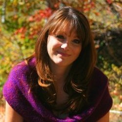 Theresa Hewston RV blogger headshot