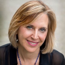 Xanet Pailet professional headshot portrait photo